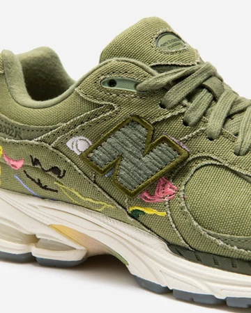 Bryant Giles New Balance 2002R Olive Green