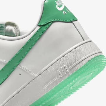 Die Ferse des Air Force 1 Stadium Green