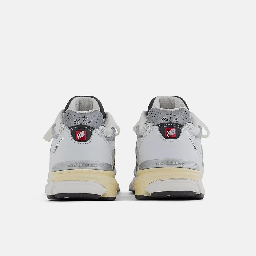 New Balance 990 V3 Sea Salt M990AL3 | Dead Stock