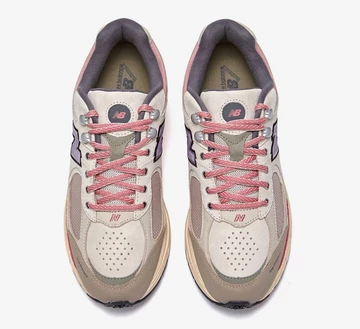 New Balance 2002R Hiking Pack Beige