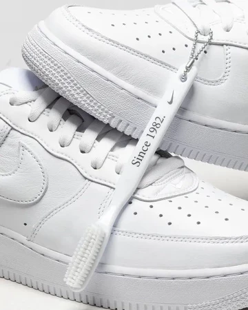 Air Force 1 Triple White Since 82
