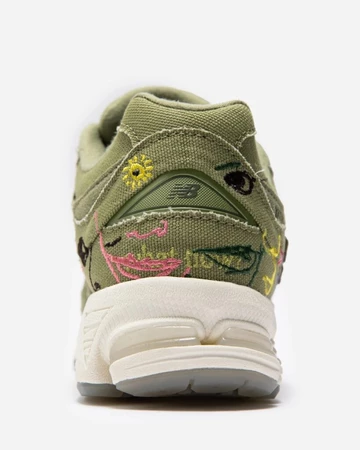 Bryant Giles New Balance 2002R Olive Green