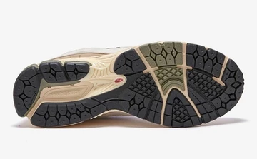 New Balance 2002R Hiking Pack Beige