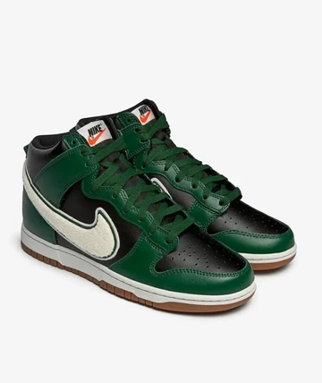 Dunk High Chenille Swoosh George Green