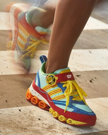 Kerwin Frost adidas Strap Microbounce