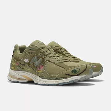 Bryant Giles New Balance 2002R Olive Green M2002RAG