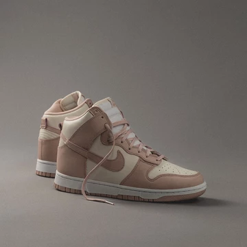 Dunk High Pink Oxford