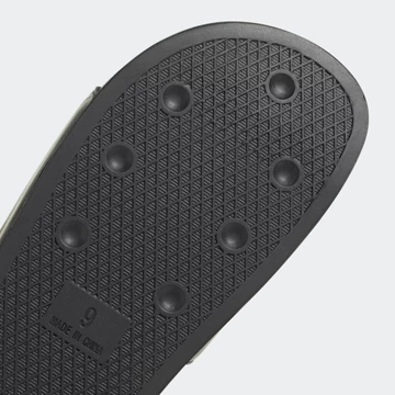 Circoloco adidas adilette