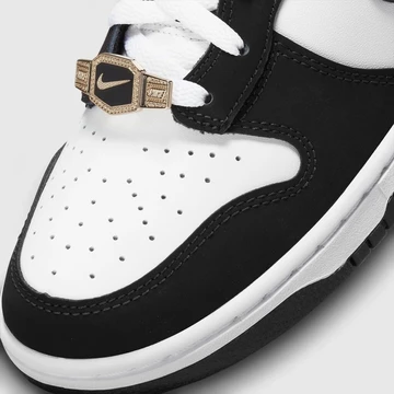 Dunk High World Champ