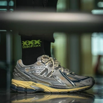 Thisisneverthat New Balance 1906R