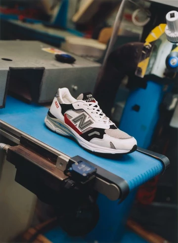 New Balance 920 Made in UK White Red