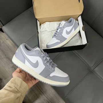 Jordan 1 Low Vintage Grey