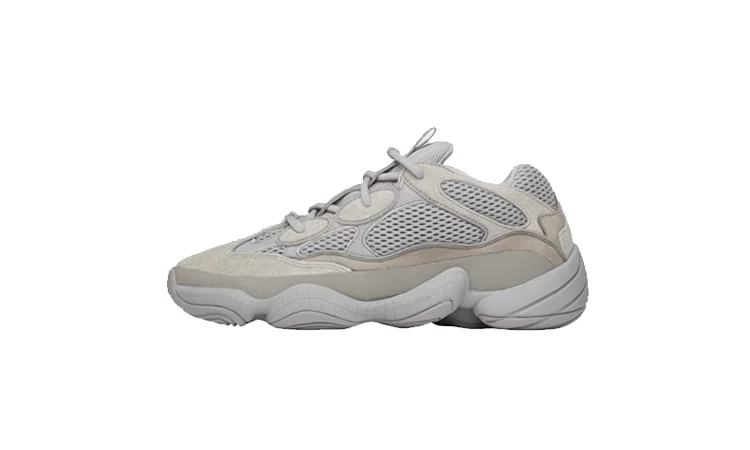 Der adidas Yeezy 500 Stone Salt Grey von der Seite auf weißem Hintergrund