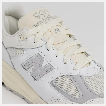 New Balance 990v2 Made in USA Sea Salt