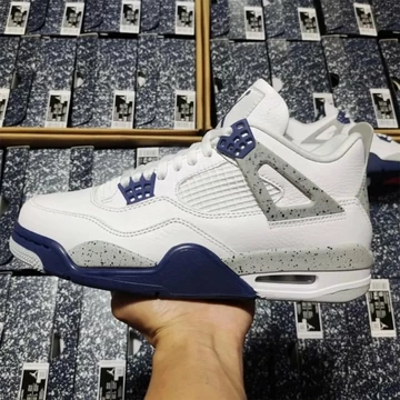 Air Jordan 4 Midnight Navy
