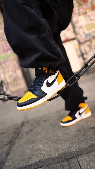 Jordan 1 High Taxi
