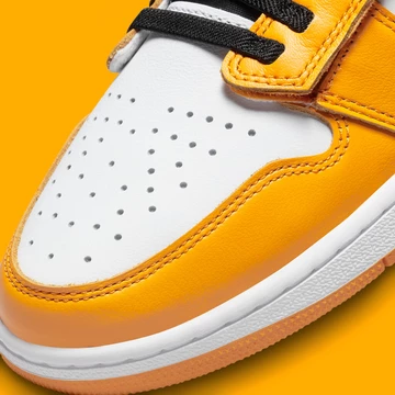 Air Jordan 1 Low FlyEase