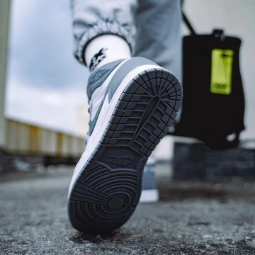 Jordan 1 High Stealth