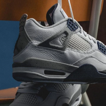 Jordan 4 Midnight Navy
