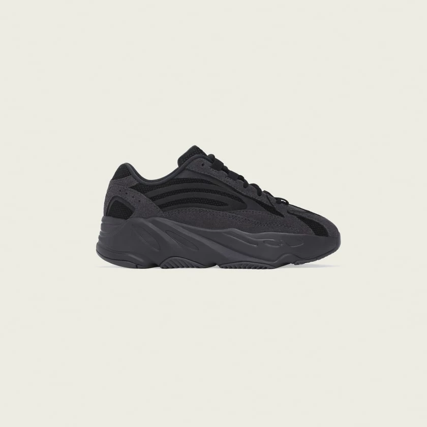 adidas Yeezy Boost 700 V2 Vanta FU6684 Dead Stock