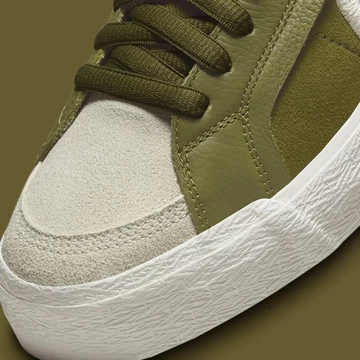 SB Blazer Mid Olive Green