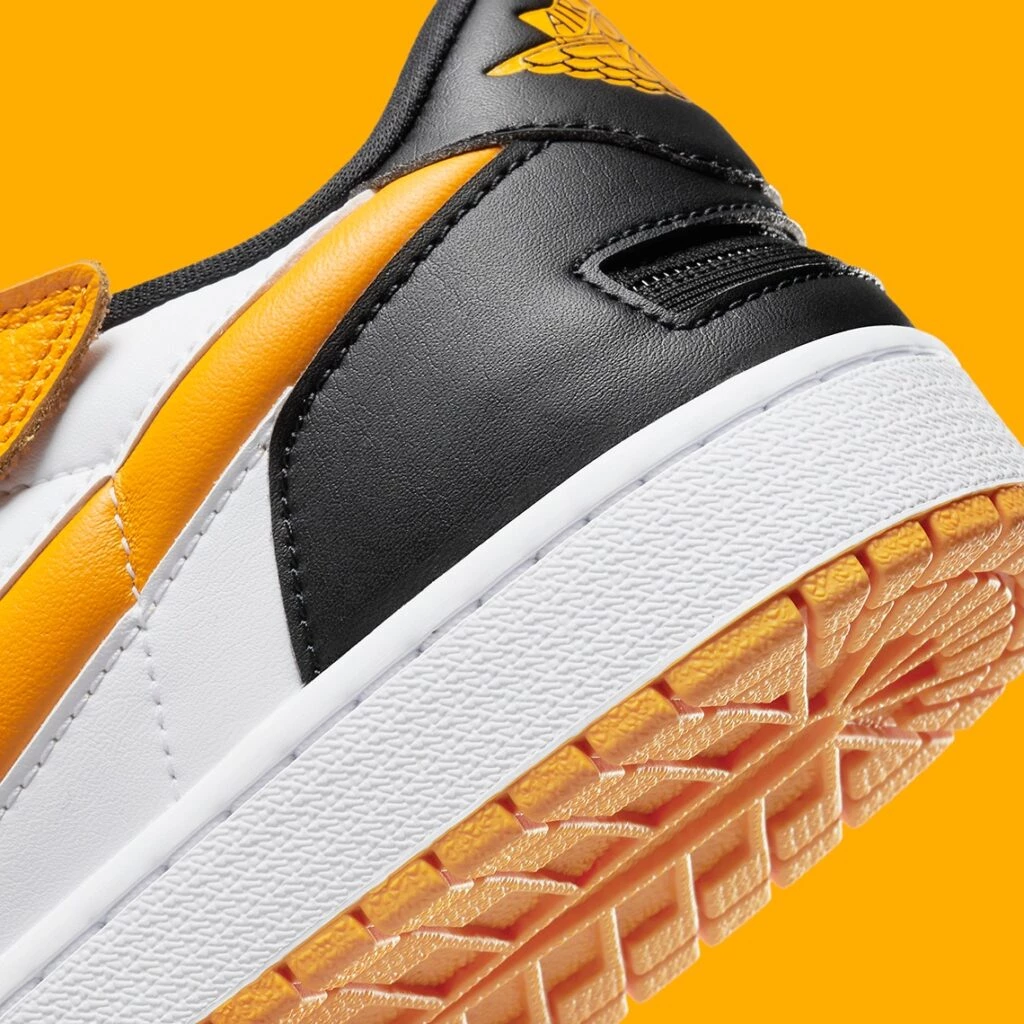 Jordan 1 Low FlyEase DM1206-107 | Dead Stock