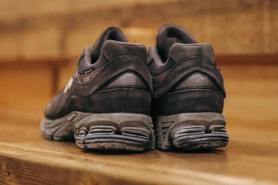 New Balance 2002R Gore-Tex Magnet M2002RXA | Dead Stock