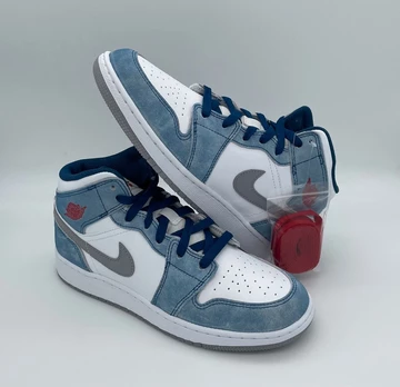 Jordan 1 Mid GS French Blue