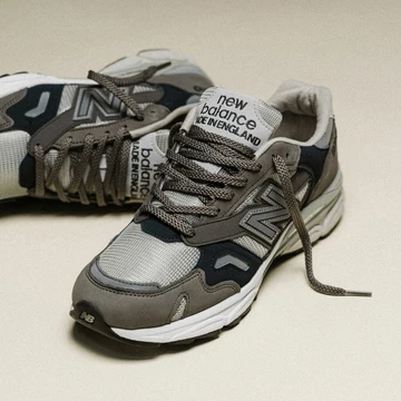 New Balance 920 Grey Black Made in UK