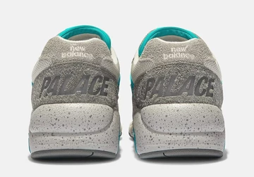 PALACE New Balance 580 Grey