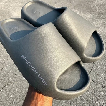 adidas Yeezy Slide Granite