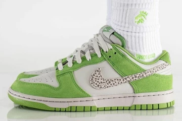 Nike Dunk Low Chlorophyll