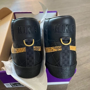 Supreme Nike SB Blazer Black