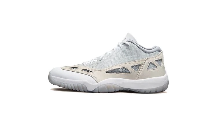 Jordan 11 Low Light Orewood Brown