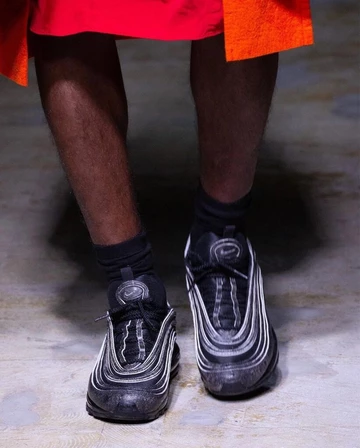 CDG Air Max 97 official images