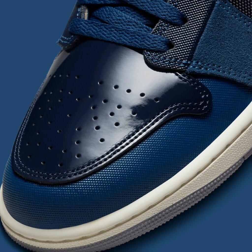 Jordan 1 Low Craft Obsidian DR8867-400 | Dead Stock