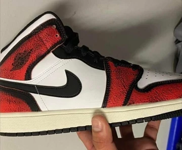 Jordan 1 Mid Wear Away Chicago