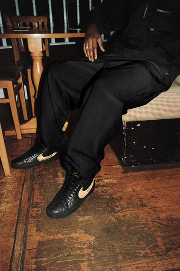 Supreme Nike SB Blazer Black