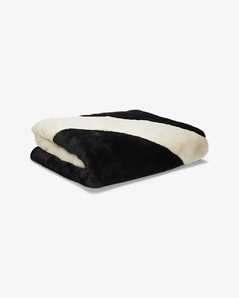 布団・毛布 NIKE W NSW BLANKET FAUX FUR SWSH Nike Faux Fur Blanket DO3793-010 | Dead Stock