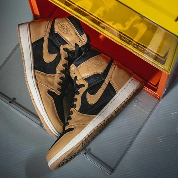 Jordan 1 High Vachetta Tan