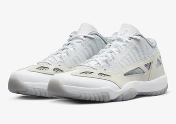 Jordan 11 Low Light Orewood Brown