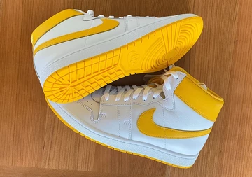 Nike Air Ship - Yellow