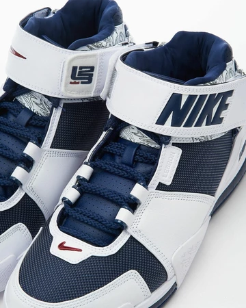 NIKE Zoom LeBron II USA
