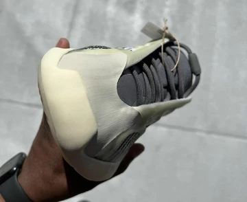 Yeezy 700 V3 Fade Salt