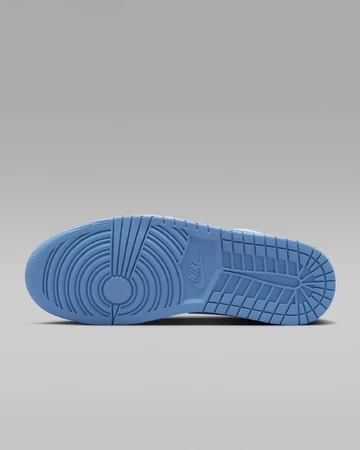 Jordan 1 Low Legend Blue Sohle