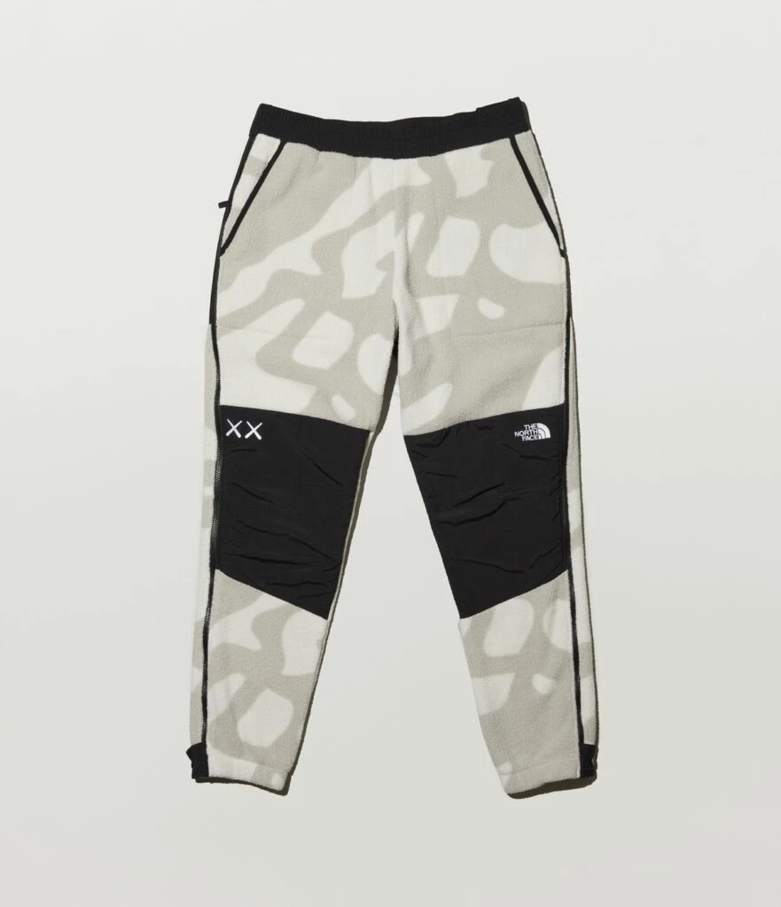 XL 新品 22AW THE NORTH FACE KAWS フリース パンツ KAWS × THE NORTH FACEの第2弾コラボコレクションが10/25、10/26