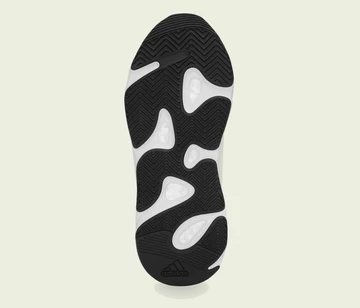 Yeezy 700 MNVN Laceless Analog