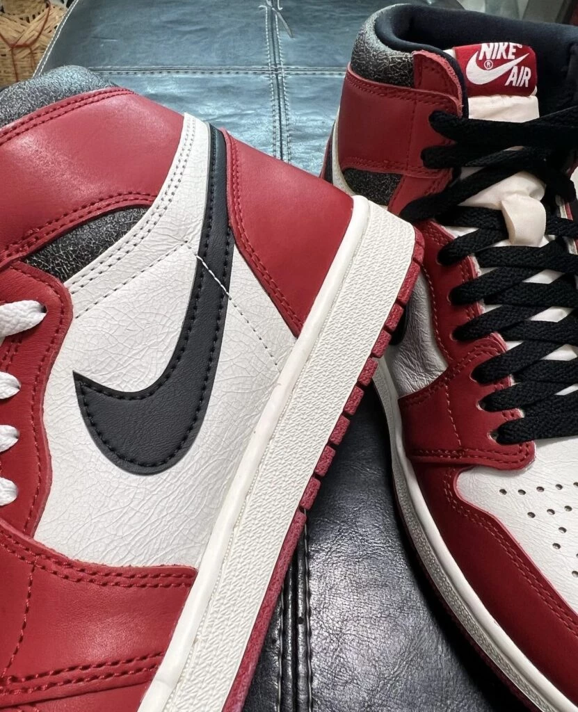 Jordan 1 Chicago aka 