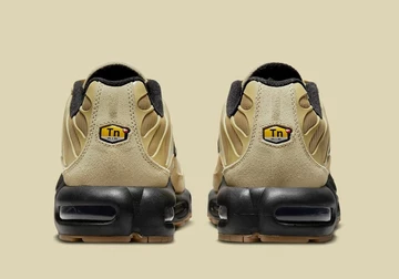 Air Max Plus University Gold