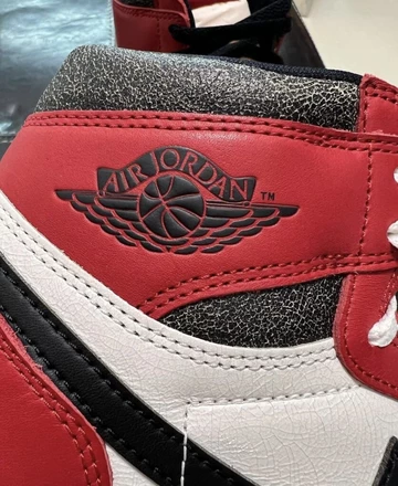 Jordan 1 Chicago aka "Lost & Found" - Released on November 19th